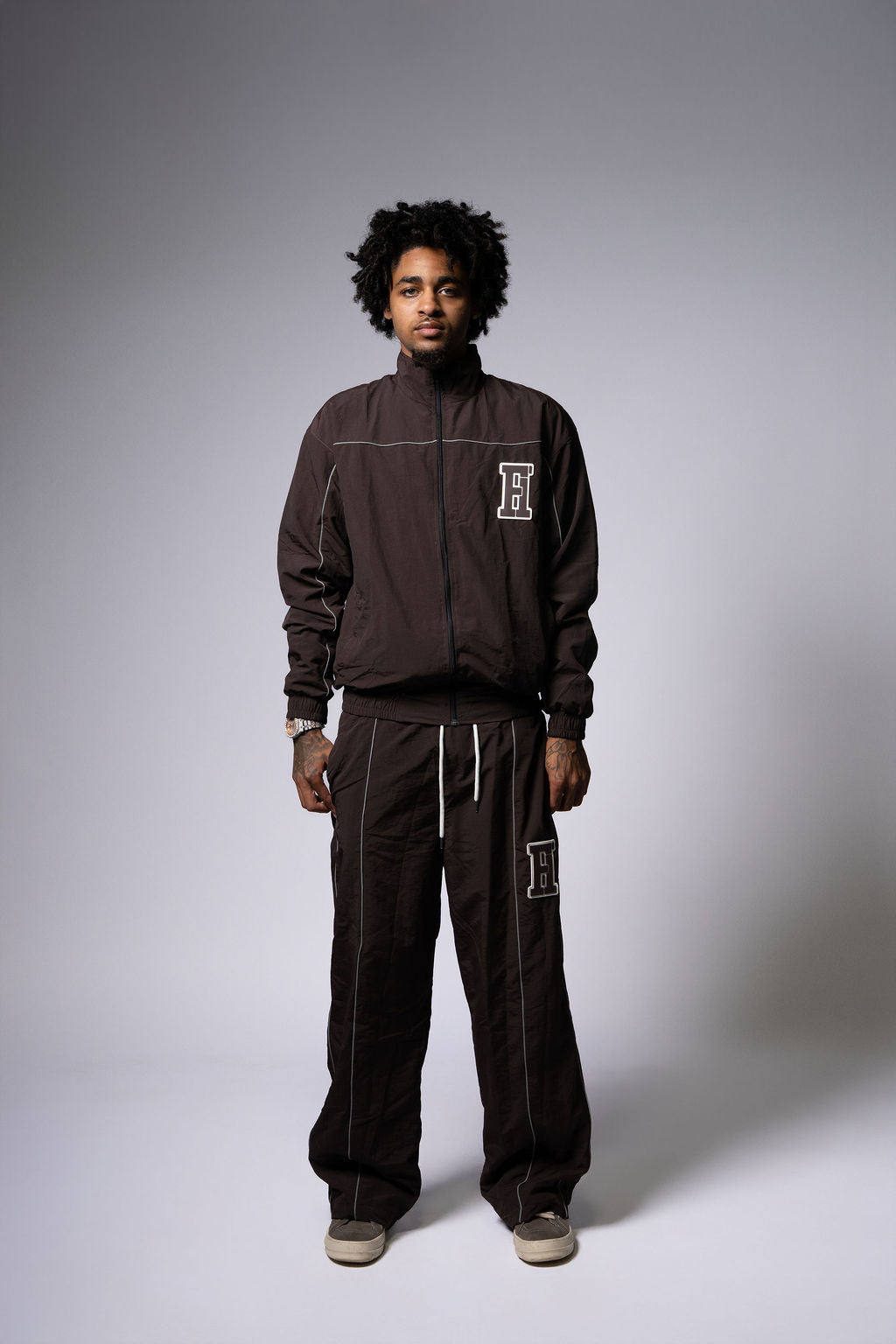 Essential Windbreaker Tracksuit Brown
